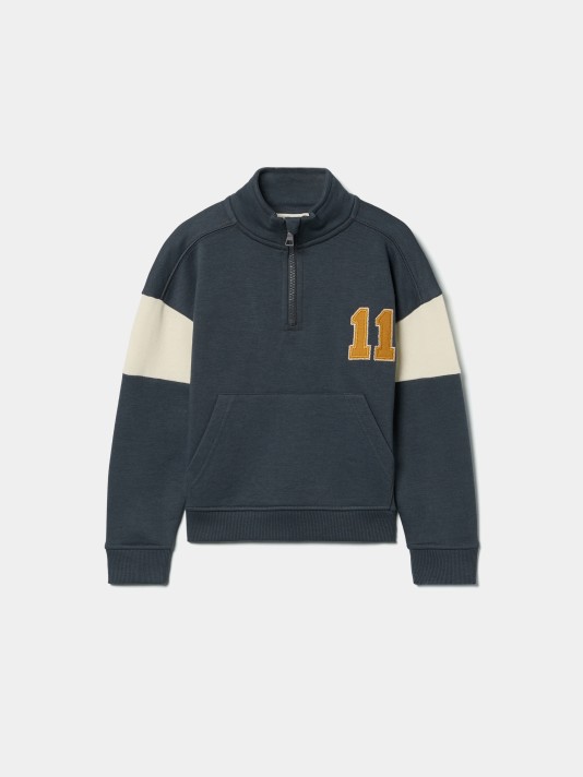 Sweatshirt com fecho e detalhe bordado Sweatshirt com fecho e detalhe bordado